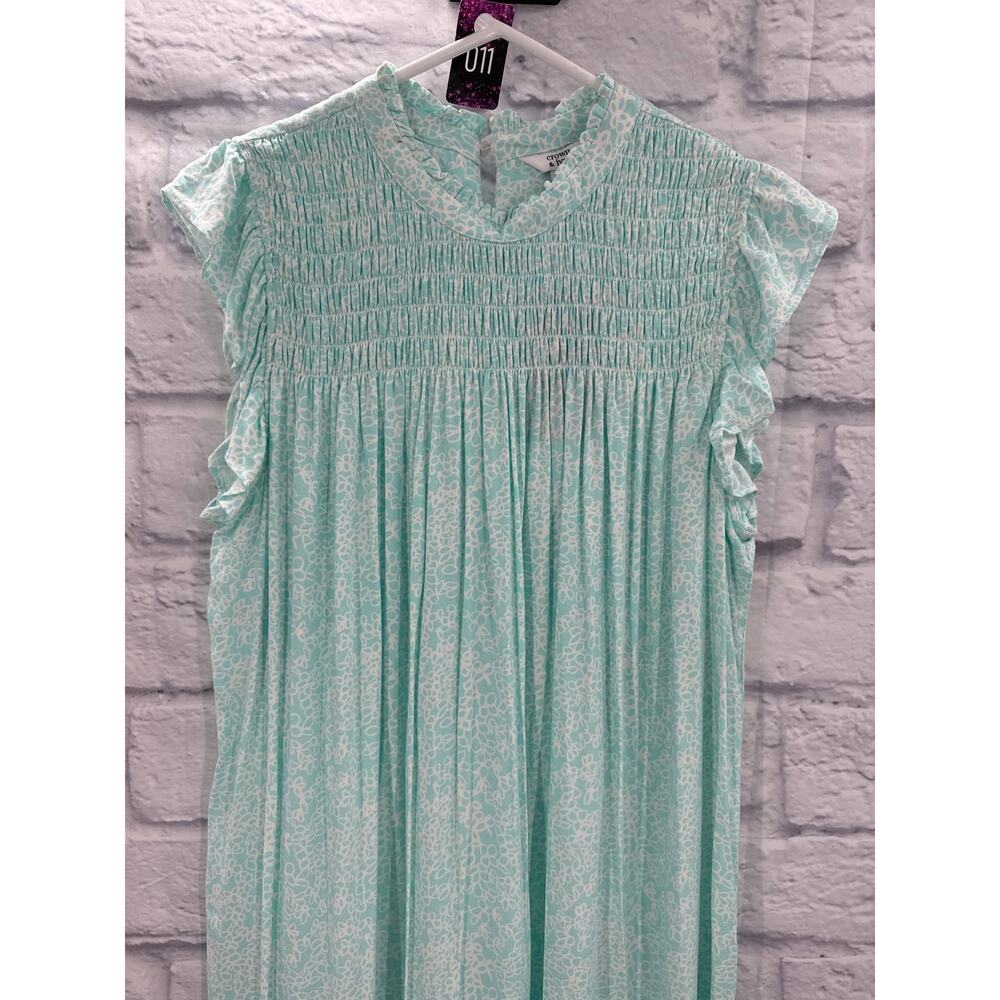 NWT Crown & Ivy Aqua Ditsy Smocked Dress Size L - Picture 2 of 6